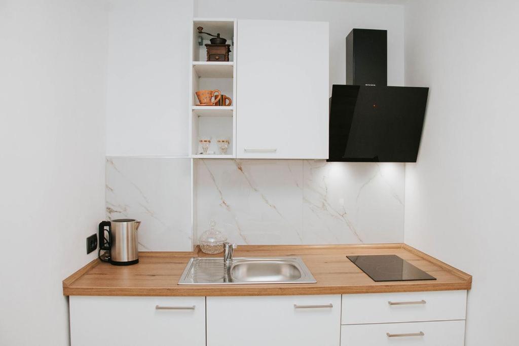 Apartmaji Ursic Кобарид Экстерьер фото